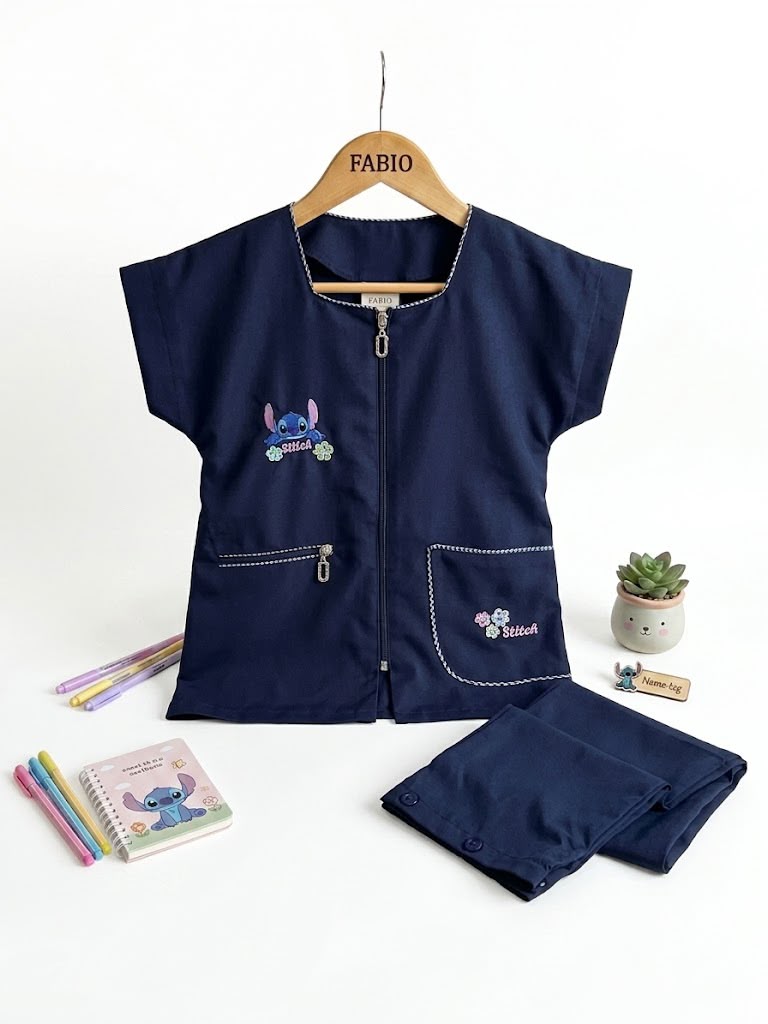 Tablier Fillette bleu marine avec broderie Stitch